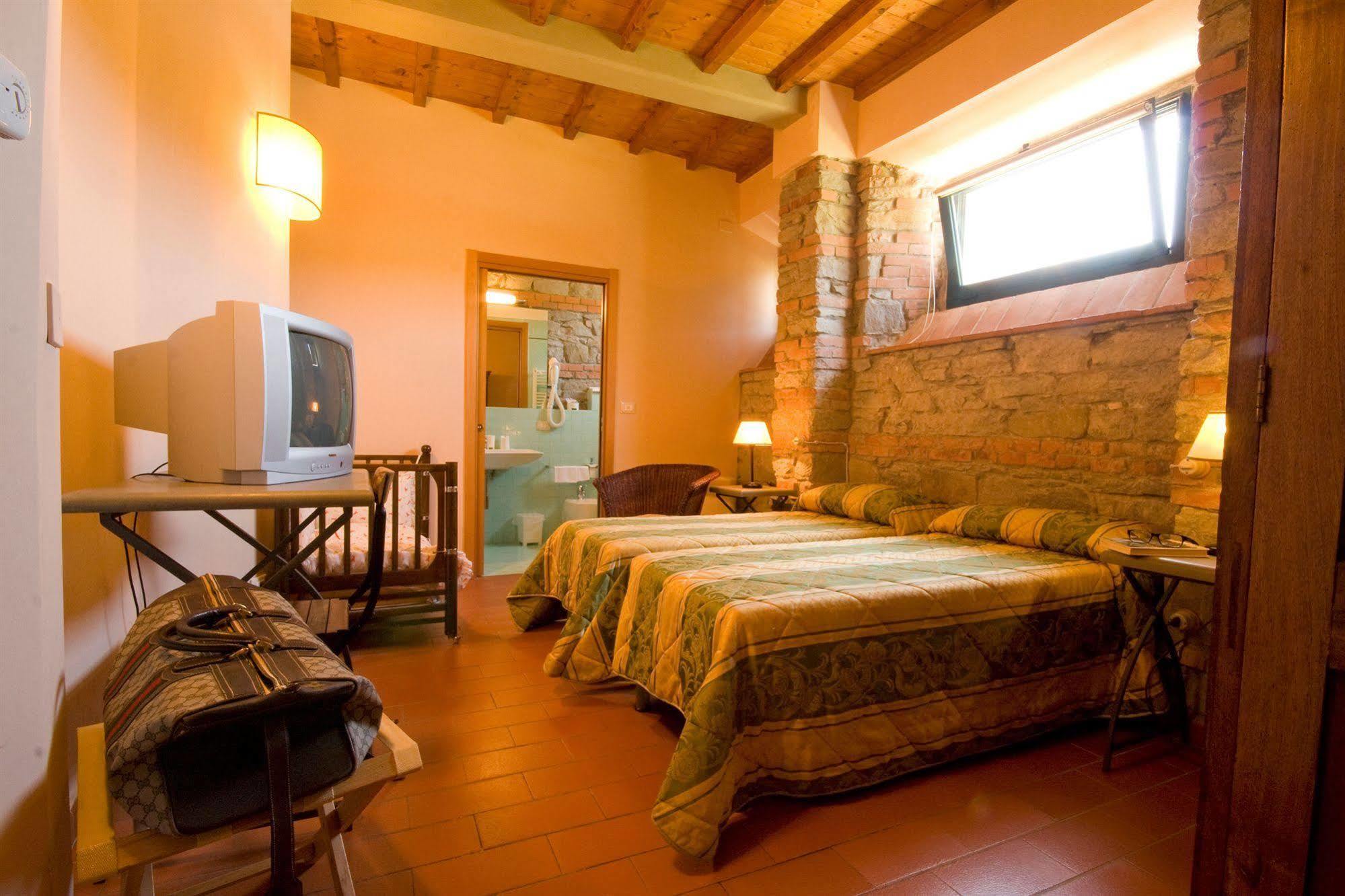 Gli Orzali Aparthotel ฟิเร็นซัวลา ภายนอก รูปภาพ